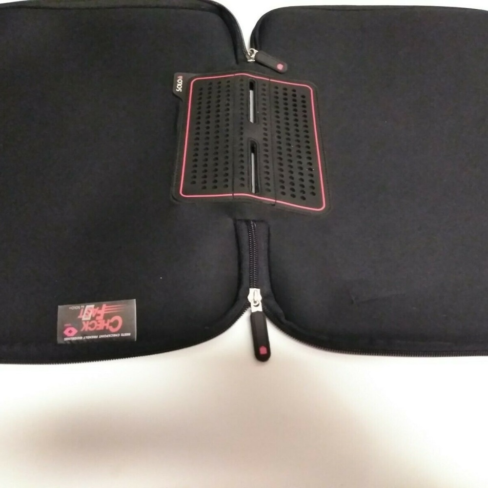 Black Laptop Computer Case - Picture 8 of 8